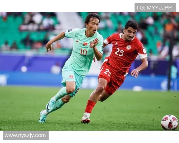 谢鹏飞精彩直塞球助攻队友破门展现卓越传球能力